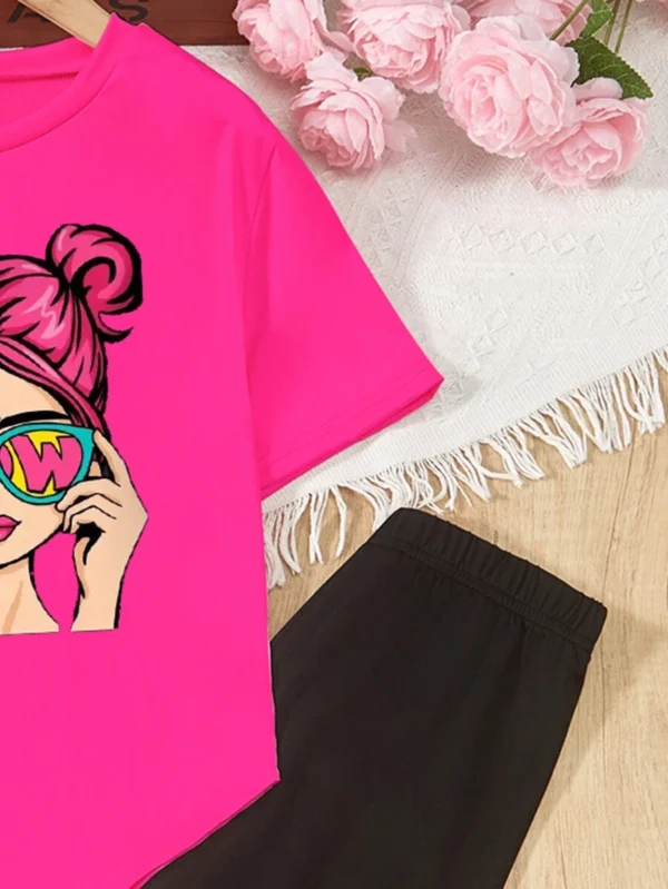 Camiseta Rosa Con Figura De Chica Adolescente Y Leggings - Imagen 2