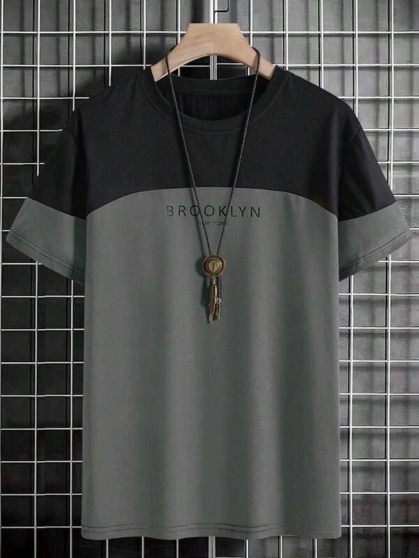 Camiseta de dos tonos con estampado de letra