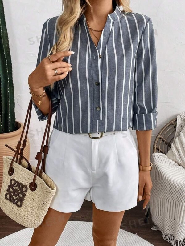 Camisa holgada y casual de mujer a rayas de algodón y lino - Imagen 3