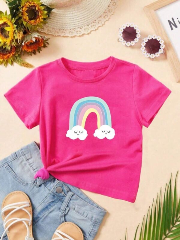 Camiseta informal juvenil con cuello redondo e impresión de arcoíris sonriente