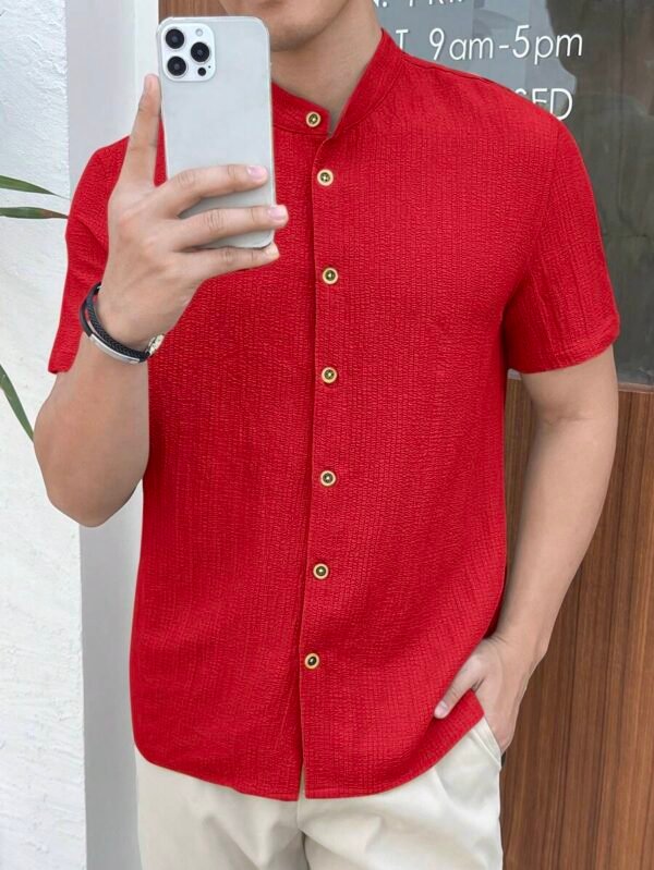 Camisa casual de manga corta de tela tejida de unicolor - Imagen 3