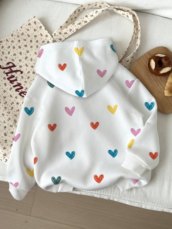 Sudadera con capucha de manga larga blanca con gráfico de corazón colorido y casual - Imagen 2