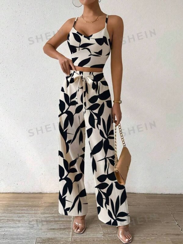 Conjunto de top de camiseta elástica y pantalones de pierna ancha