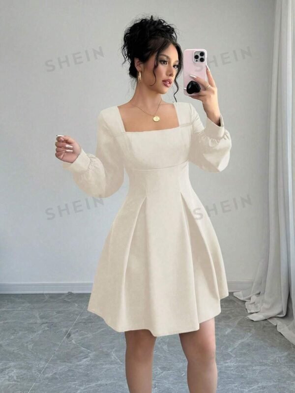 Vestido midi de mujer con cuello cuadrado