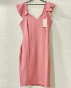 Vestido ajustado de cuello V