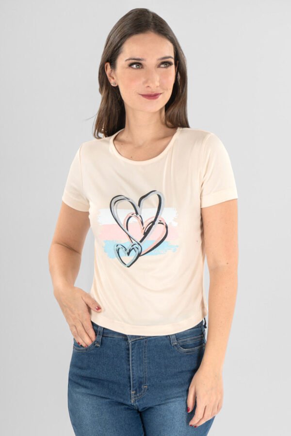 Camiseta manga corta estampado de corazón