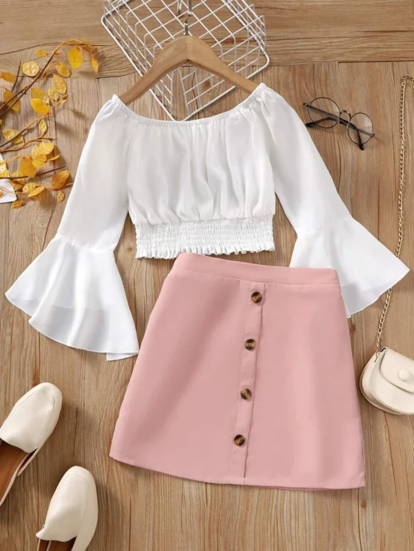 Blusa De Manga Acampanada Y Falda De Botones Para Niñas