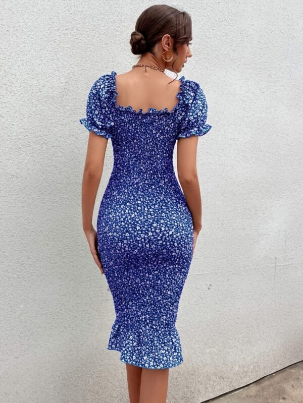 Vestido ceñido con mangas abultadas y fruncido - Imagen 3