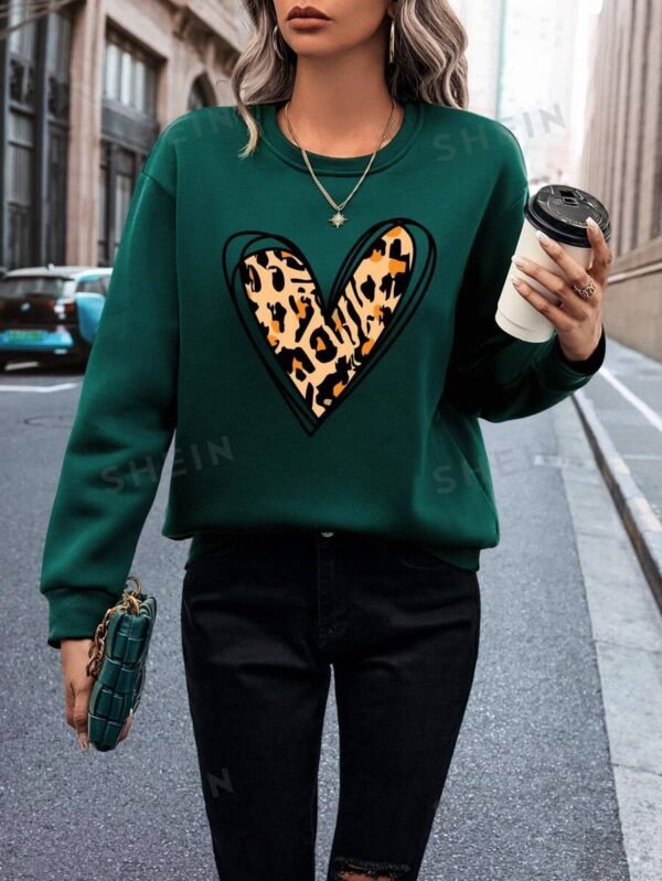 Sudadera térmica con estampado de corazón y estampado de leopardo