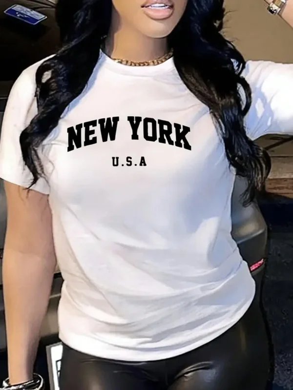 Camiseta de mujer con cuello redondo de manga corta y estampado