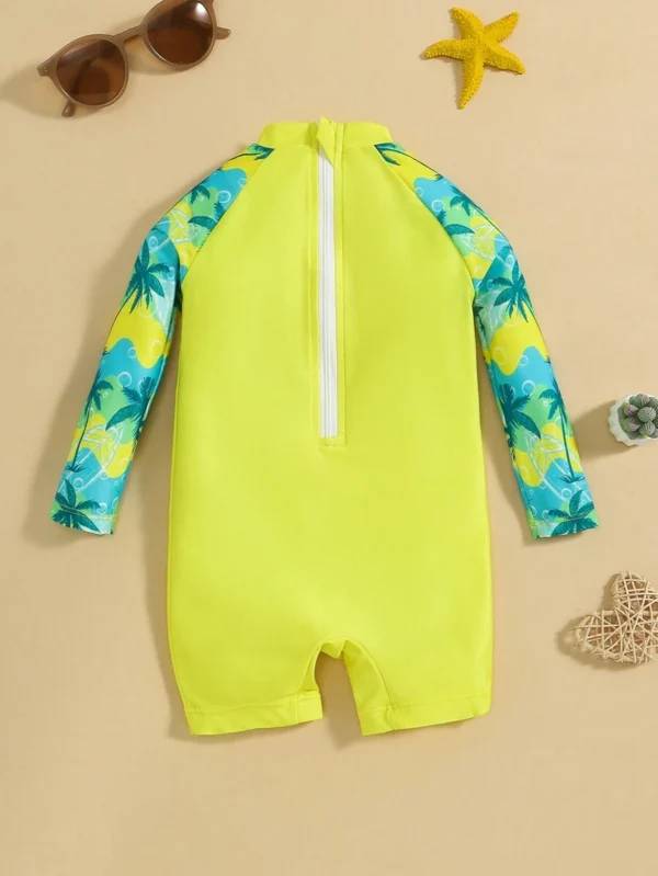 Traje de baño de manga larga con patrón para niño pequeño - Imagen 3