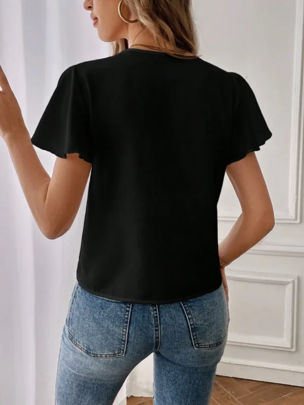 Blusa de manga corta con cuello en V con volantes de unicolor - Imagen 3
