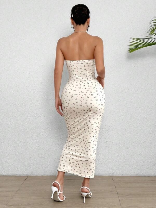 Vestido de verano ajustado sin tirantes con estampado floral rosa - Imagen 3