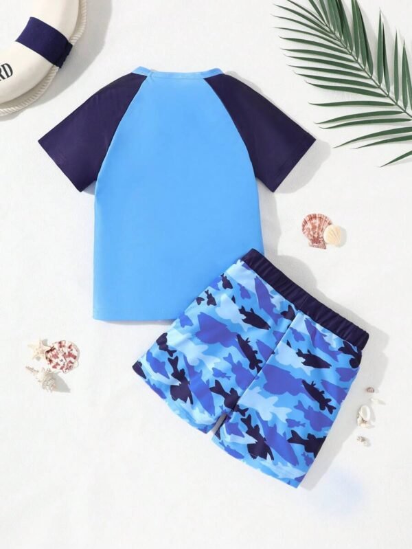 Conjunto de playera y pantalones cortos de playa para niño pequeño - Imagen 3