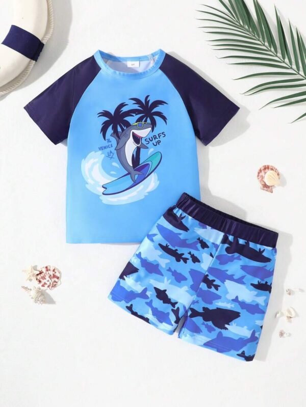 Conjunto de playera y pantalones cortos de playa para niño pequeño