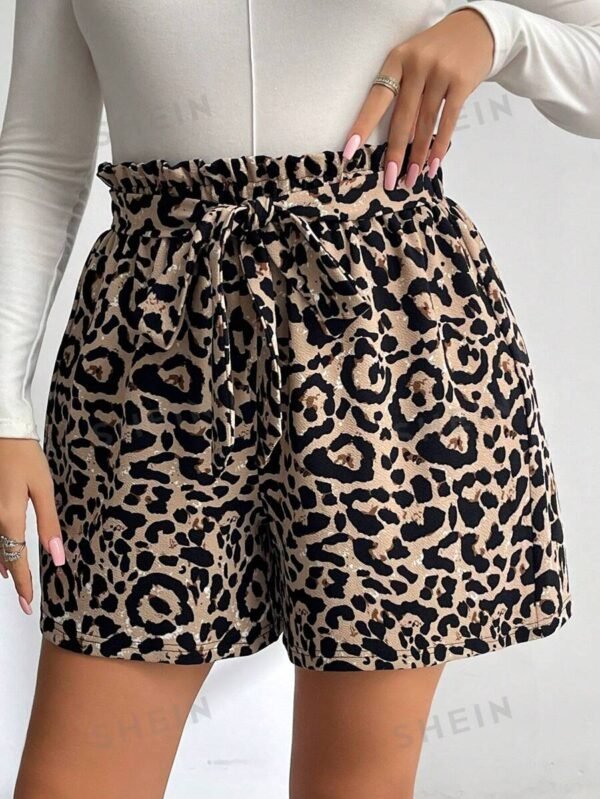 Shorts de talla grande con estampado de leopardo