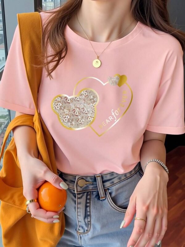 Camiseta de mujer de manga corta con cuello redondo y estampado