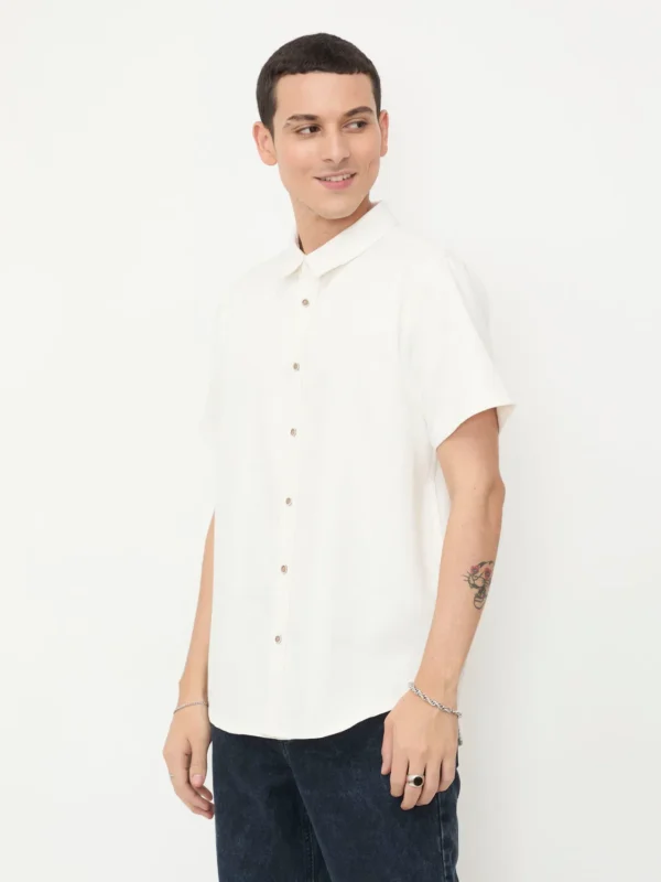 Camisa Manga Corta con Tejido Texturizado Blanca