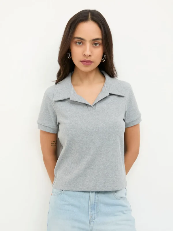 Playera Manga Corta Cuello Tipo Polo Gris