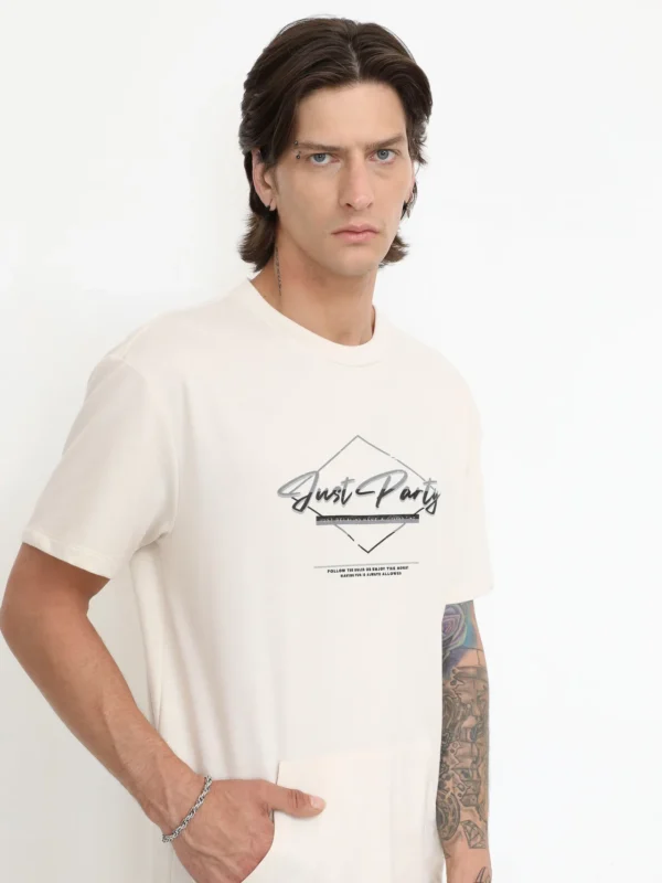 Playera Manga Corta Just Party Hueso - Imagen 2