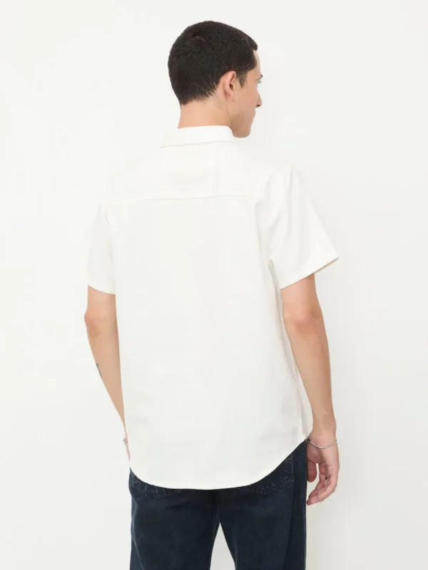 Camisa Manga Corta con Tejido Texturizado Blanca - Imagen 2