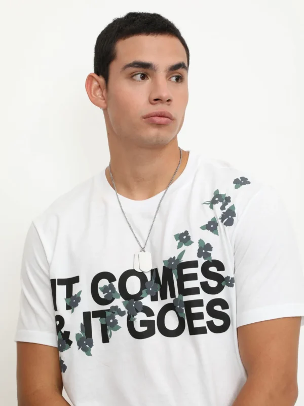 Playera Manga Corta Estampado It Comes & It Goes Blanca - Imagen 3