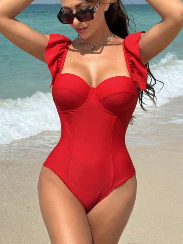 Traje de baño de una pieza con escote de corazón