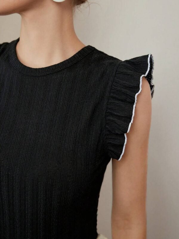 Blusa de ajuste ceñido con volantes en la sisa y ribete de contraste - Imagen 3