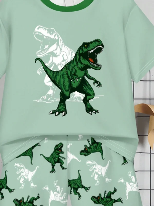 Conjunto de camiseta con estampado gráfico y short para niños - Imagen 2