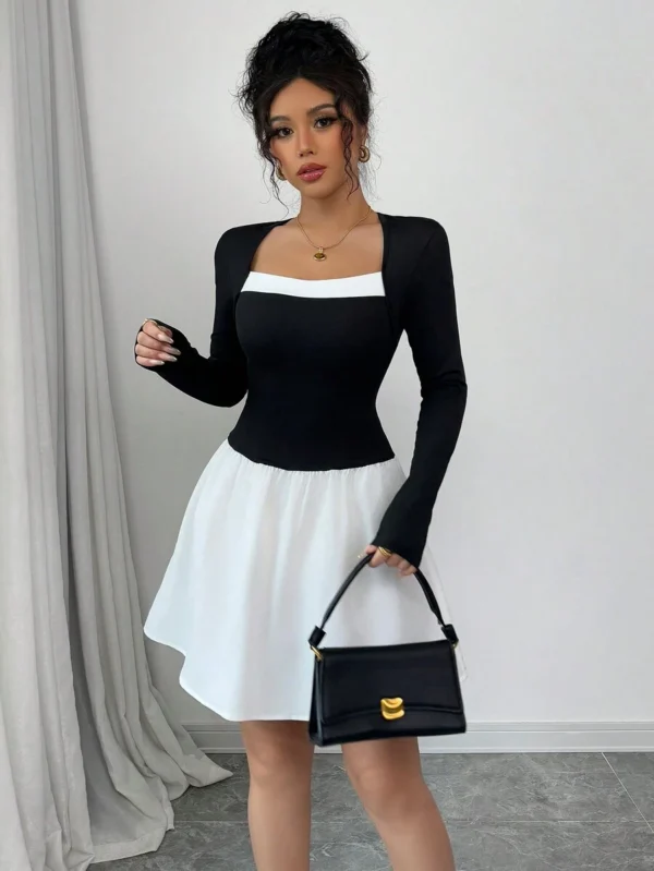 Vestido elegante con ajuste ceñido y cuello cuadrado - Imagen 2