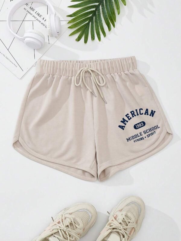 Shorts deportivos con estampado de letra de cintura con cordón