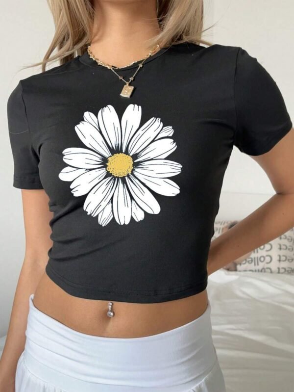 Top cuello redondo con estampado de mariposa y flor para mujer - Imagen 2