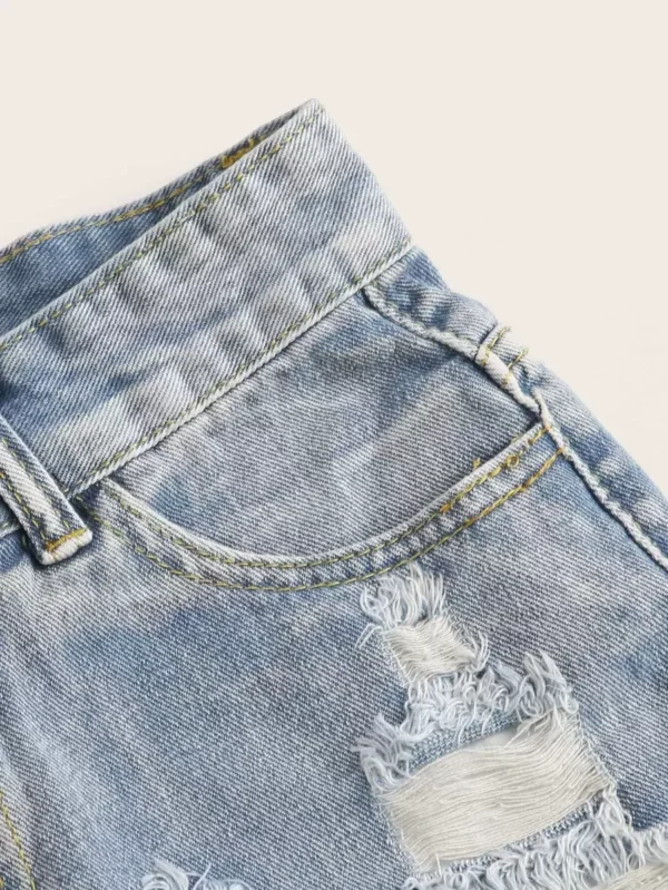 Shorts mezclilla rotos bajo crudo - Imagen 2