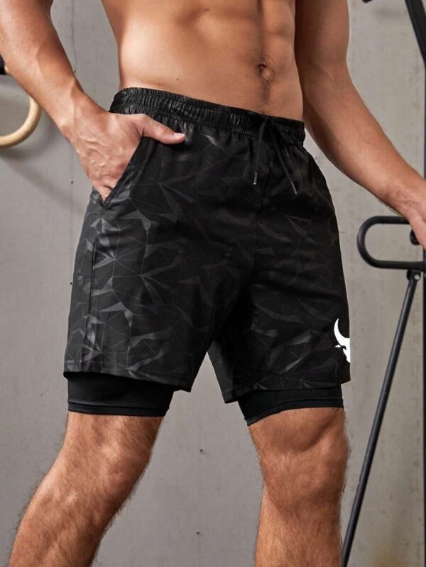 Shorts deportivos de 2 en 1 con estampado geométrico para hombre - Imagen 2