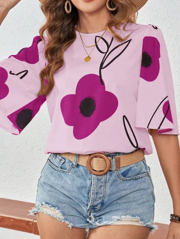 Blusa casual de manga corta con cuello redondo y estampado floral