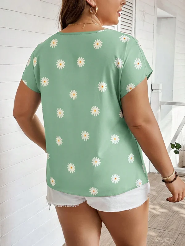 Blusa casual de manga corta con cuello redondo y estampado floral - Imagen 2