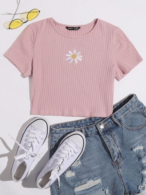 Camiseta tejida de canalé con bordado de margarita