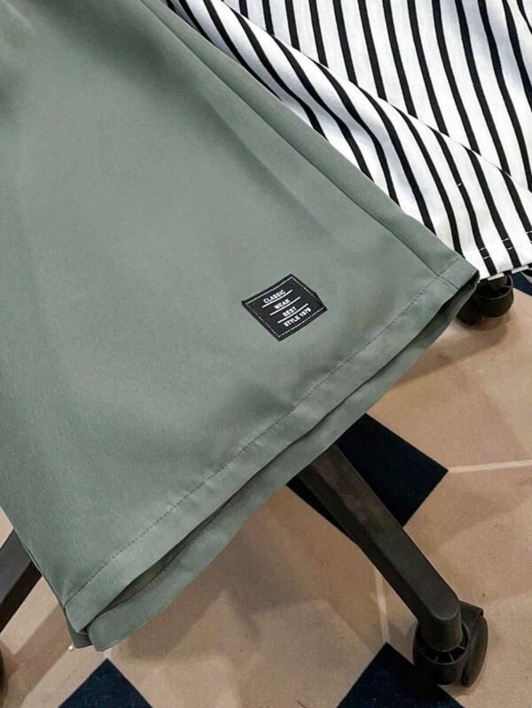 camiseta de manga corta a rayas y pantalones cortos informales - Imagen 3