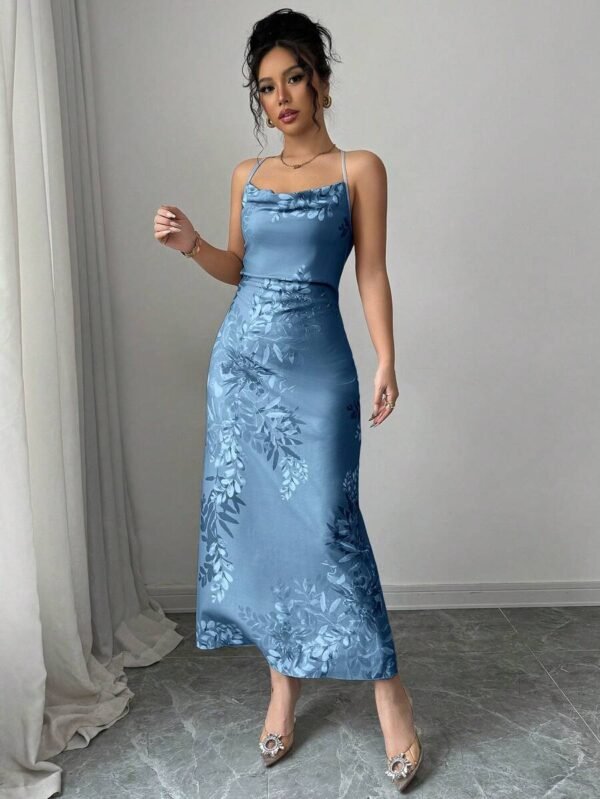 Vestido largo ajustado con tirantes finos para mujer - Imagen 2