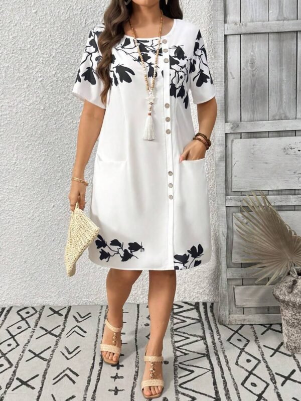 Vestido informal con botones y bolsillos con bordado
