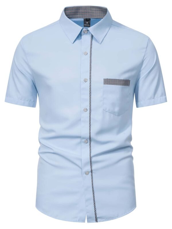 Camisa de cuadros en contraste con botón
