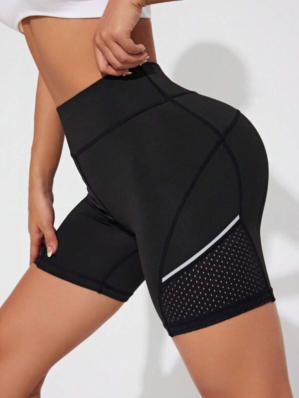 Pantalones cortos de yoga con bandas reflectantes
