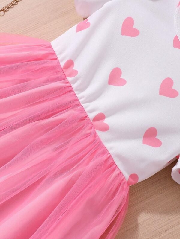 Vestido de malla de manga corta con estampado de corazón para niña - Imagen 2
