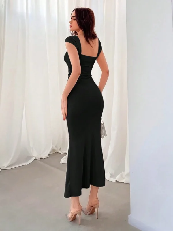 Vestido de diseño simple y con pliegues en unicolor para mujer - Imagen 3