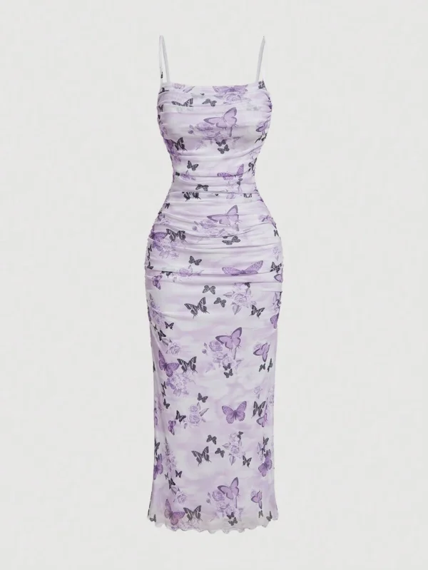 Vestido largo romántico y lindo de dama con estampado de mariposas