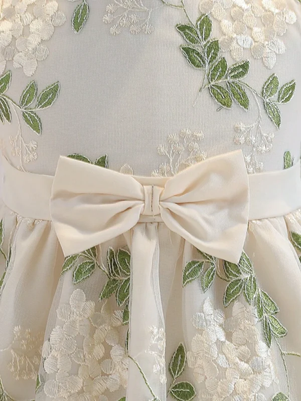 Vestido de línea A sin mangas con bordado y malla para niña - Imagen 2