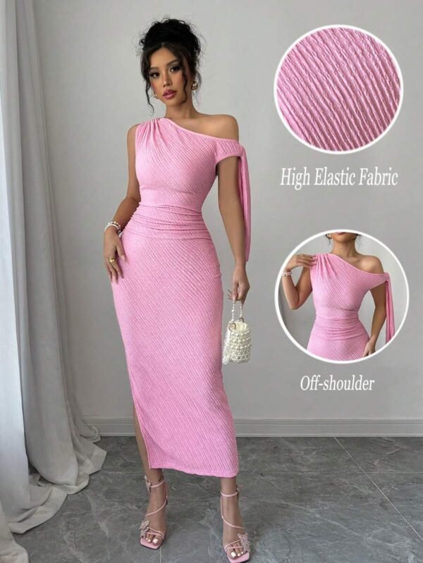 Vestido largo elegante, sexy y lindo de unicolor con hombro oblicuo