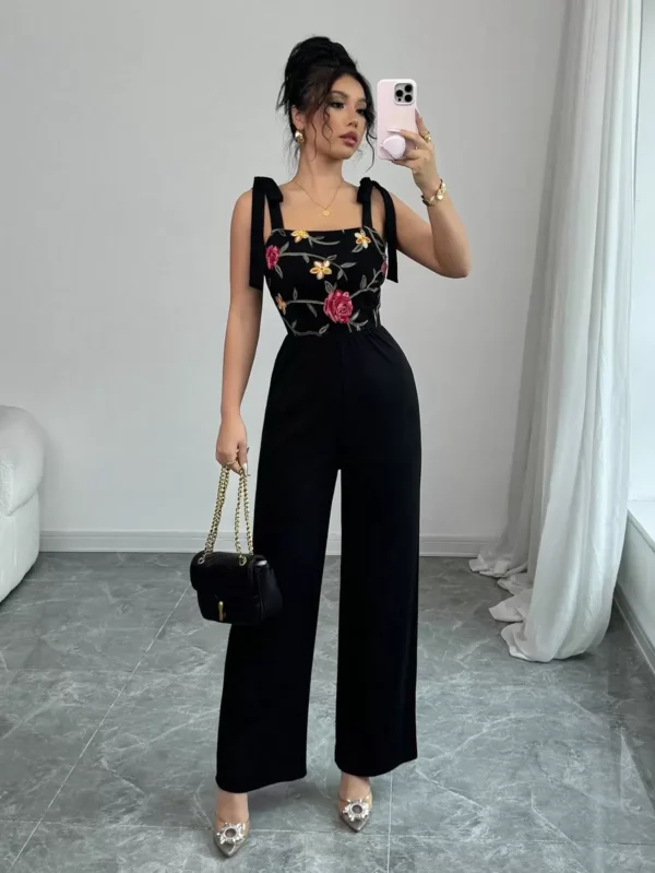 Mono elegante y versátil de uso diario para mujer con tirantes