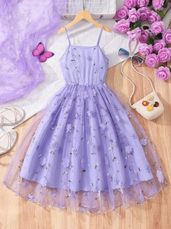 Vestido de tela de malla con estampado floral elegante para niña