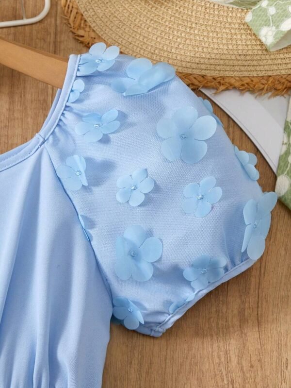 Vestido elegante con mangas abullonadas y bordado rojo para niña - Imagen 3